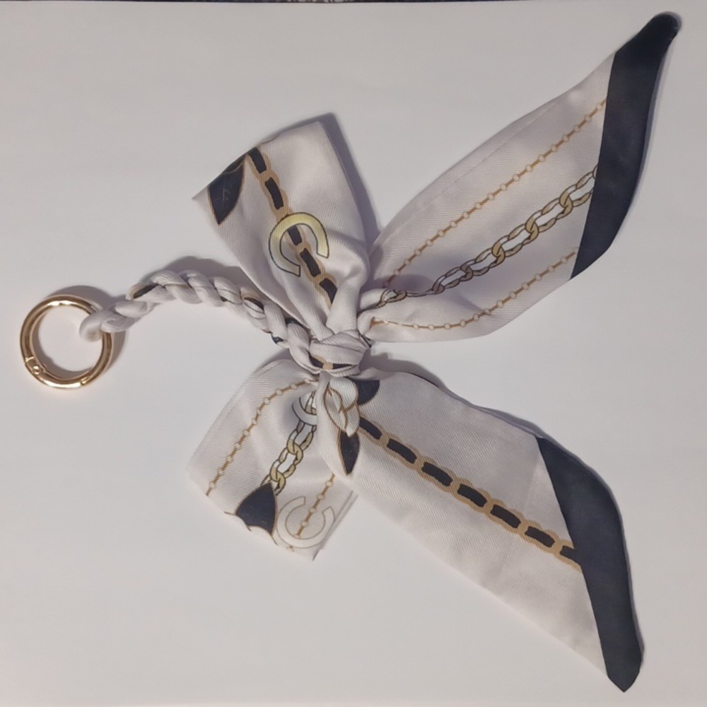 Elegant White and Black Bow Keychain